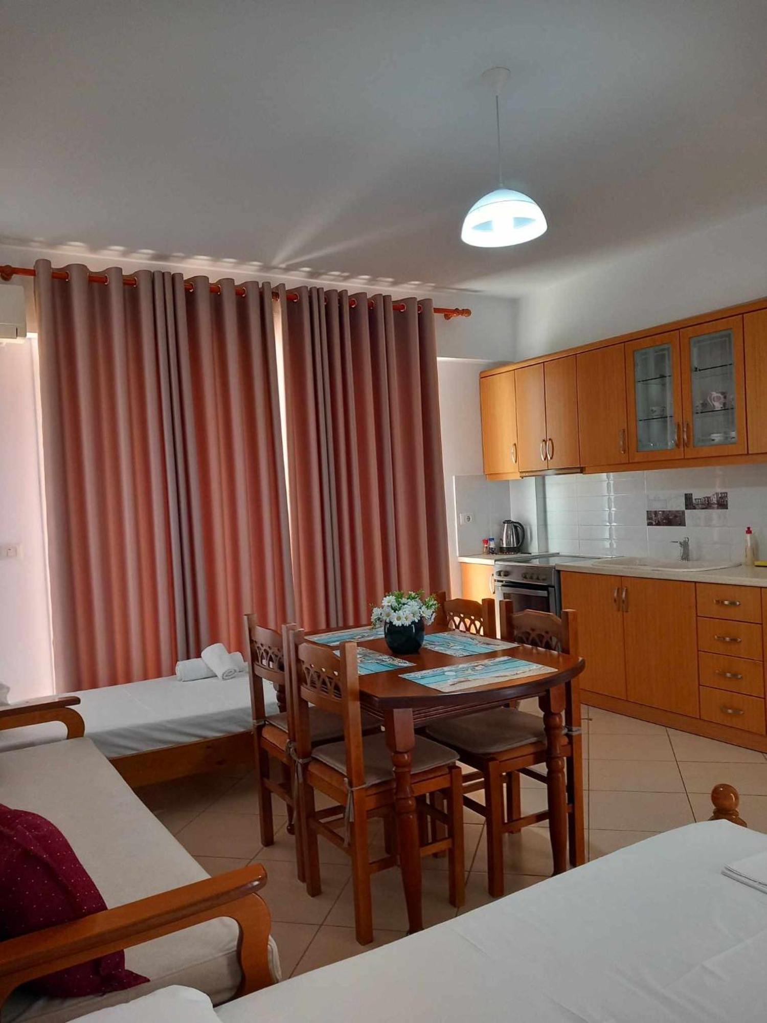Caldera Vista Apartaments Sarandë Exterior foto